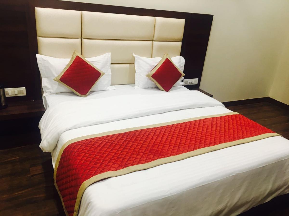 Arya Sheraton Hotel Ajmer Exterior photo